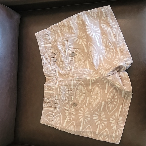 Linen blend printed shorts. - Picture 2 of 4